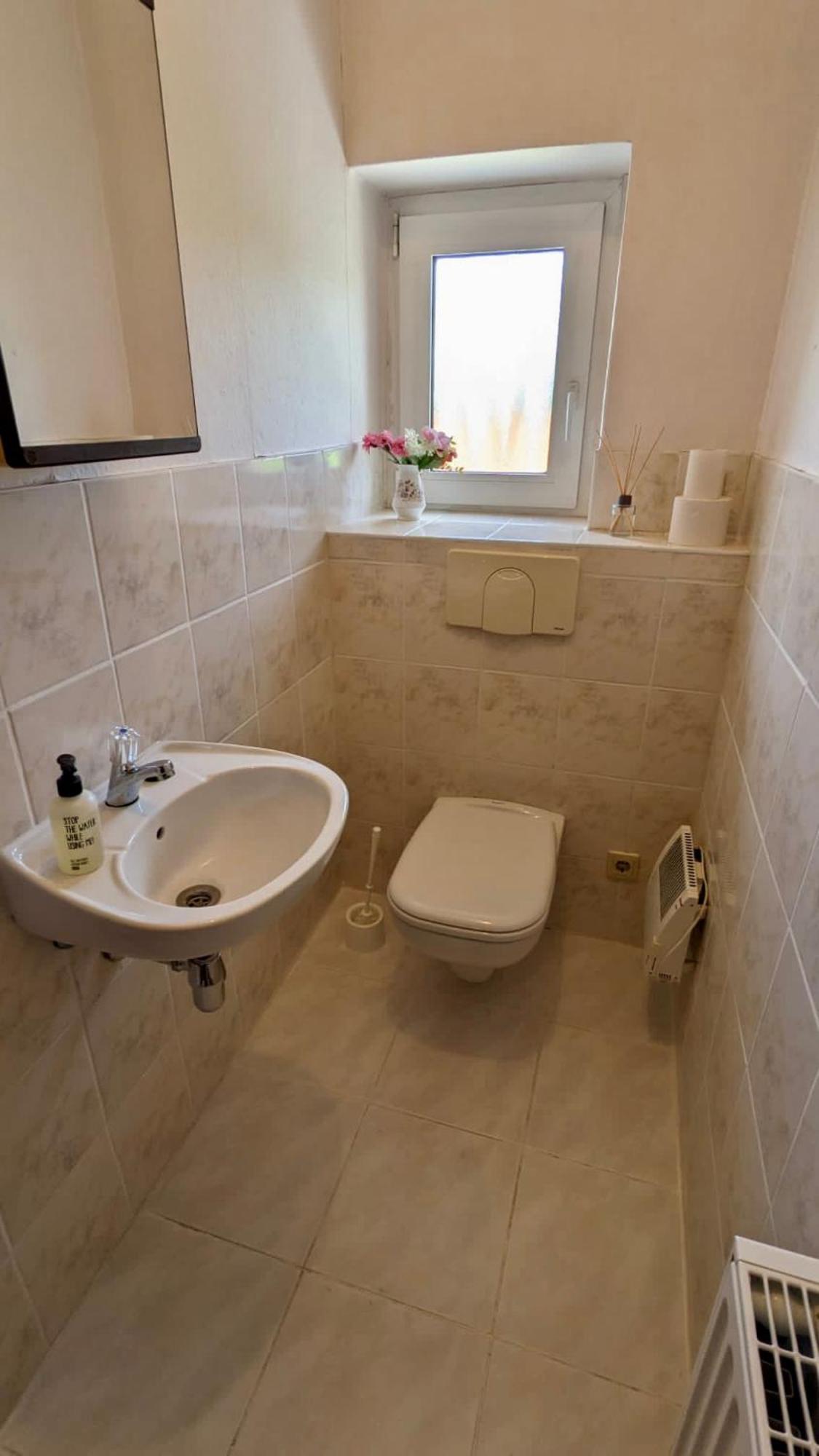 Grosse Ferienwohnung Mit Loggia Und Garten In Котбус Екстериор снимка